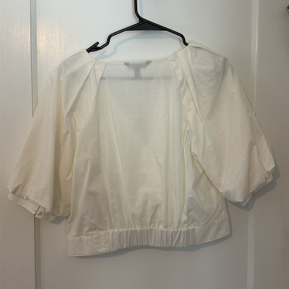Women’s Banana Republic blouse - short sleeve size medium - Picture 4 of 5